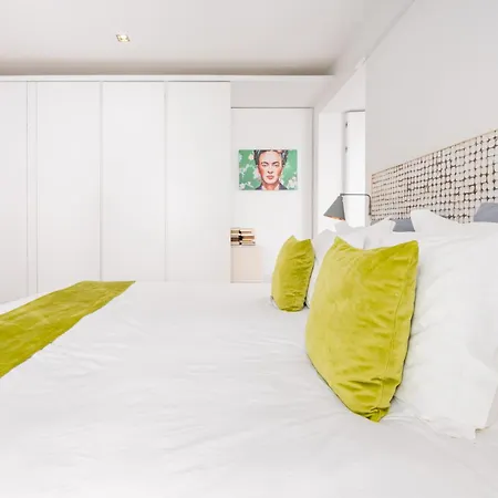 Boutique In The Heart Of ! Lemonn B *