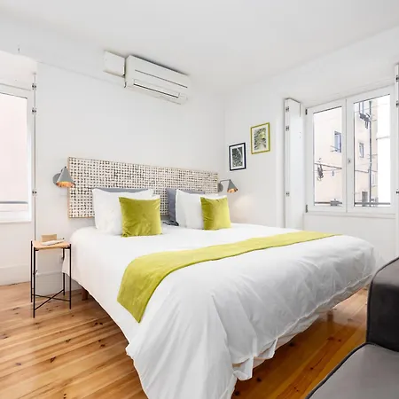 Boutique In The Heart Of ! Lemonn B Lisboa