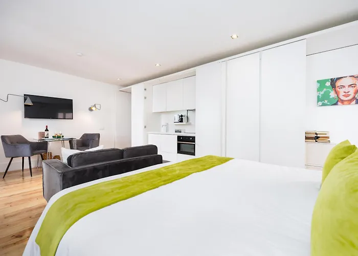 Boutique In The Heart Of ! Lemonn B شقة