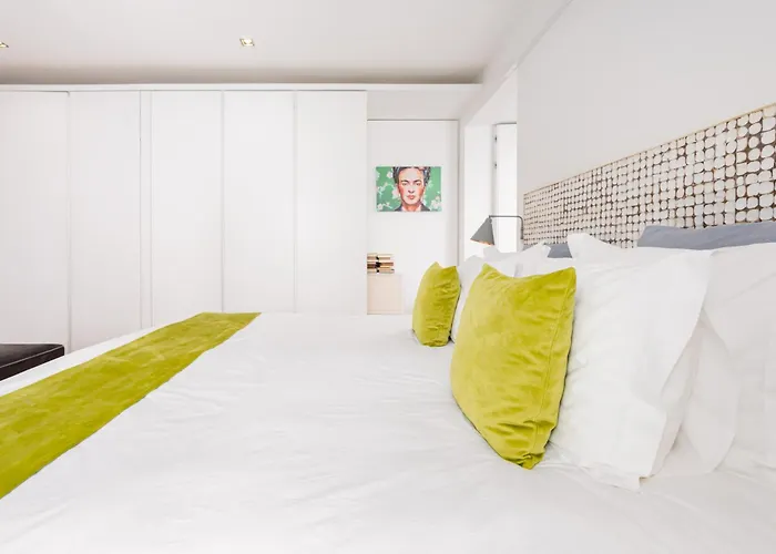 Boutique In The Heart Of ! Lemonn B *