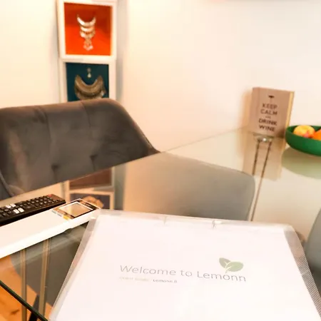 Апартаменти Boutique In The Heart Of ! Lemonn B Лісабон