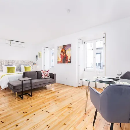 Boutique In The Heart Of ! Lemonn B Lisboa